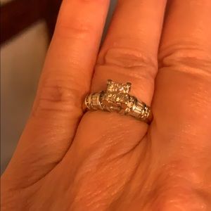 Diamond engagement ring